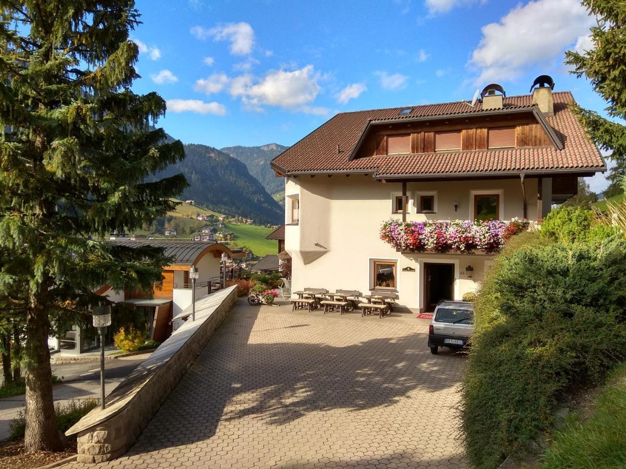Villa Luise Ortisei Exterior foto